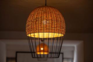 Suspensions éclairage hôtellerie : luminaire plafond hôtel