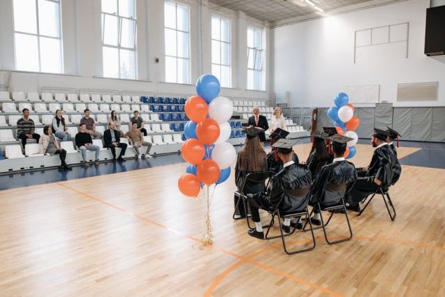 Chaises de réunion pliantes : mobilier événementiel hôtelier