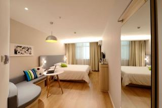 Meubles hôtels : mobilier hôtellerie chambre Baltys