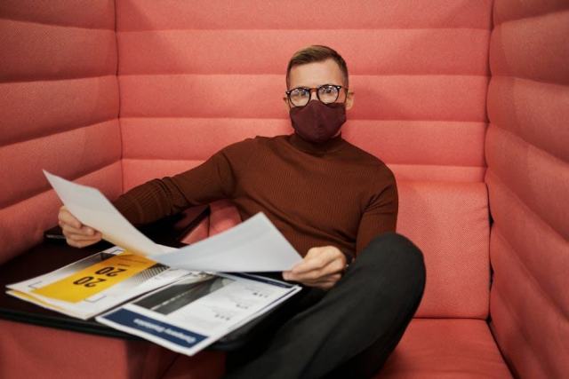 Portants vêtements professionnels : gamme Baltys pour hôtel