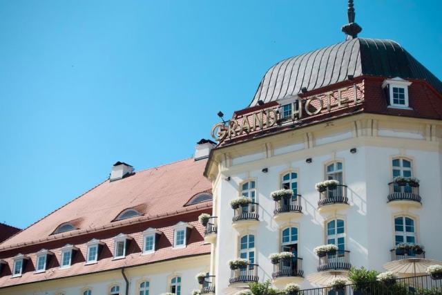 Bac de recyclage 36 L pour hôtellerie et espaces collectifs