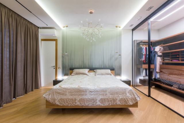 Dressing Ville : rangement design pour chambre d'hôtel urbain Dressing Ville : rangement design pour chambre d'hôtel urbain