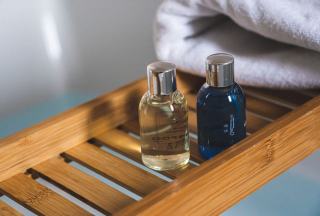 Gel bain douche Botanika France 30 ml : produit hôtel