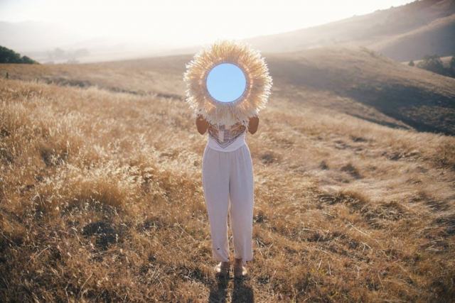 Miroir grossissant Karla Vision x5 : miroir lumineux mural pour hôtel