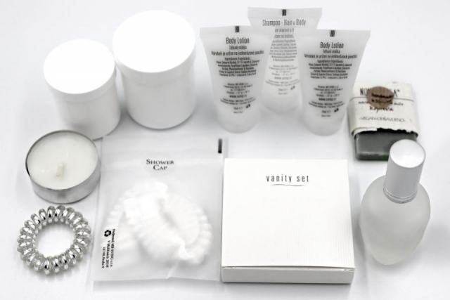 Vanity set Omnia : kit salle de bain hôtelier complet Vanity set Omnia : kit salle de bain hôtelier complet