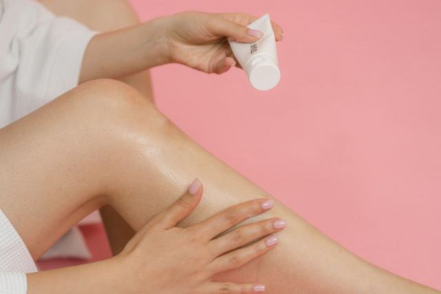 Lotion corps Omnia 40 ml : soin hydratant tube hôtelier Lotion corps Omnia 40 ml : soin hydratant tube hôtelier