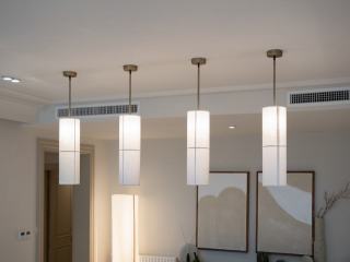Suspension Calais Lucide : luminaire design hôtelier