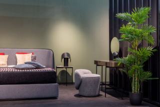 Table d'appoint Hide and Seek Zuiver : chevet hôtel