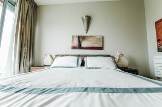 Table d'appoint Kelly Tray Zuiver : chevet hôtel design